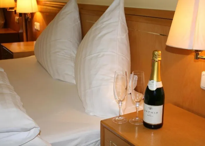 Mykonos ホテル エシュヴァイラー